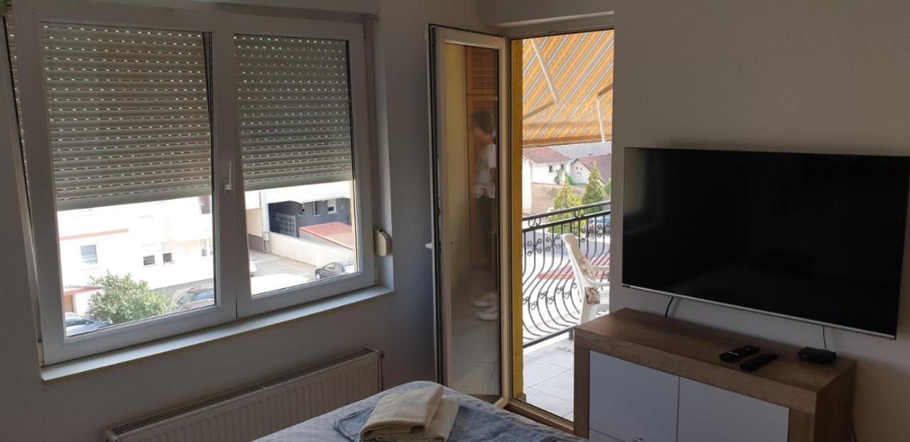 Apartman Anja Νόβι Σαντ Εξωτερικό φωτογραφία