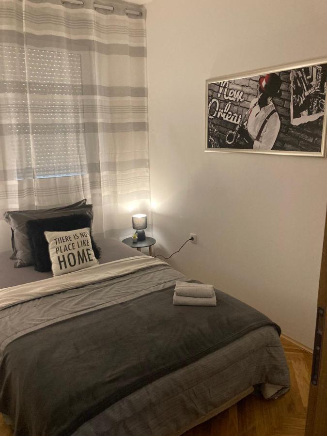 Apartman Anja Νόβι Σαντ Εξωτερικό φωτογραφία